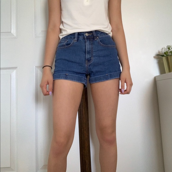 PacSun Pants - PacSun Denim Mom Shorts (Medium Wash)